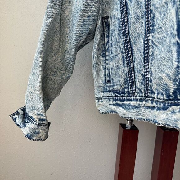 EUC Lizwear Women’s Denim Jacket - Picture 3 of 8
